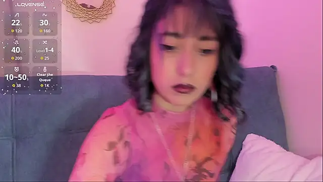 Scarlet wd18 online show from November 9, 7:43 pm