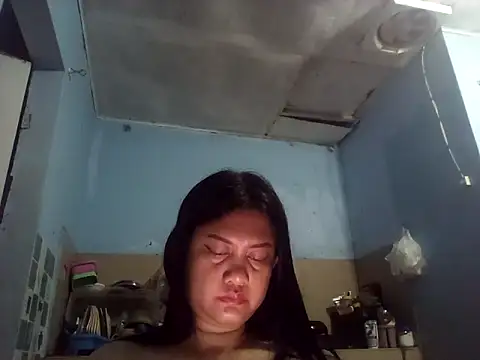 Honeybun25 online show from February 18, 2:05 pm