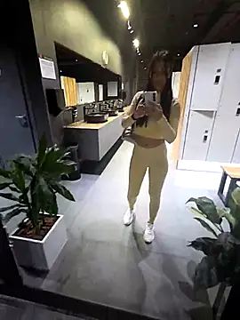 LeticiaWoods online show from November 11, 9:50 am