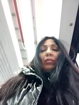 LeticiaWoods online show from December 2, 7:10 am