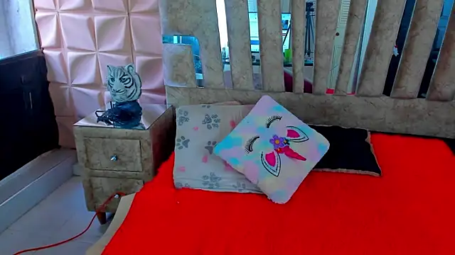 cute sassy online show from March 19, 10:14 pm