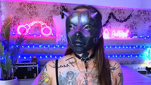 Cool Freak  online show from October 16, 10:29 am