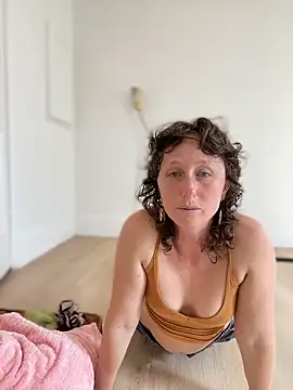 mossy kiss online show from March 31, 6:41 pm