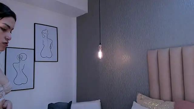 Alexa Thaylor  online show from September 13, 3:20 pm