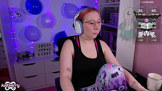 JustKerry online show from November 19, 8:47 am