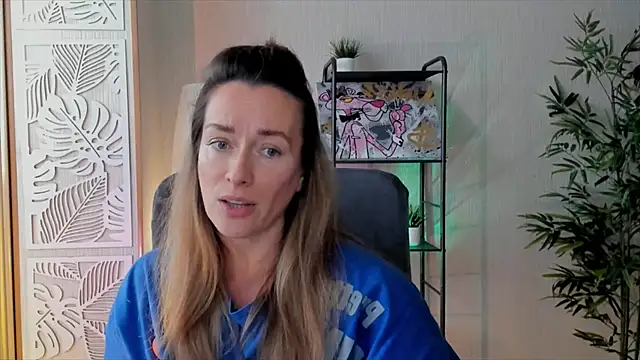 RebeccaMartinez online show from February 2, 6:56 am