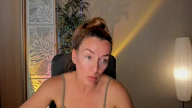 RebeccaMartinez online show from July 14, 11:59 am