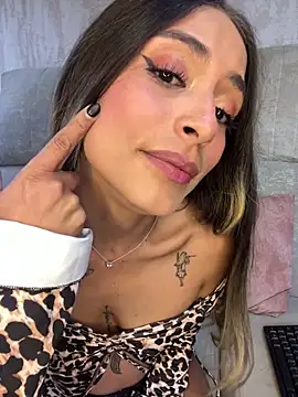 Liamiler01  online show from February 14, 12:07 pm