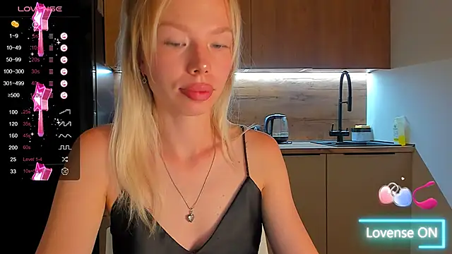 Olivia Bells online show from September 8, 10:09 pm