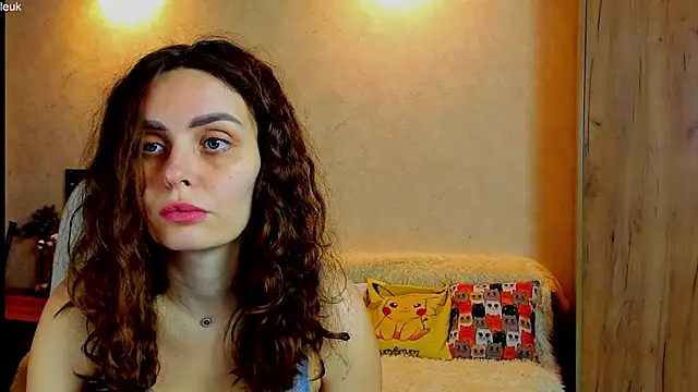 mia grantes online show from October 30, 3:35 pm