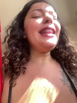 -Marivalda- online show from December 17, 12:09 pm