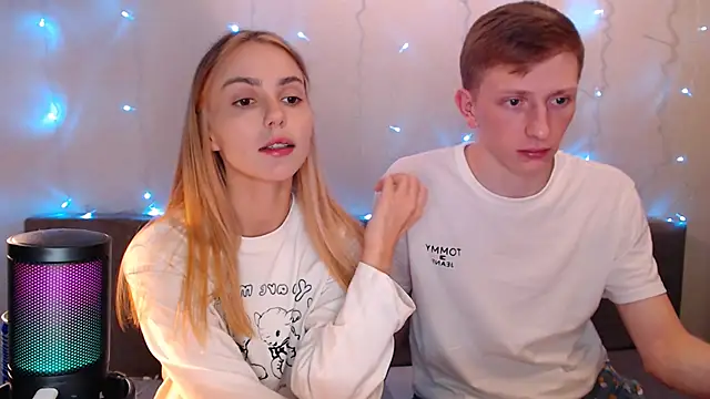 juliaanddima online show from September 27, 10:50 pm