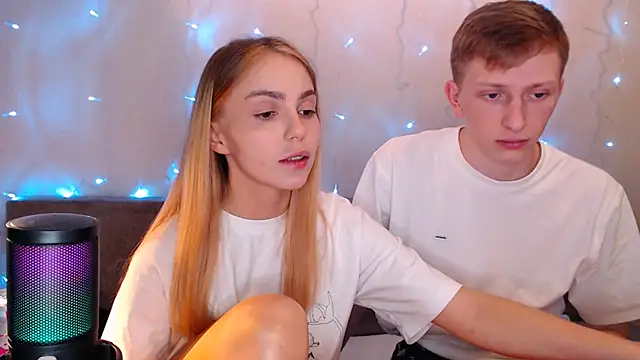 juliaanddima online show from September 26, 10:40 pm