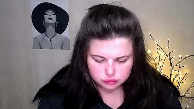 Emily Mo online show from September 10, 5:51 am