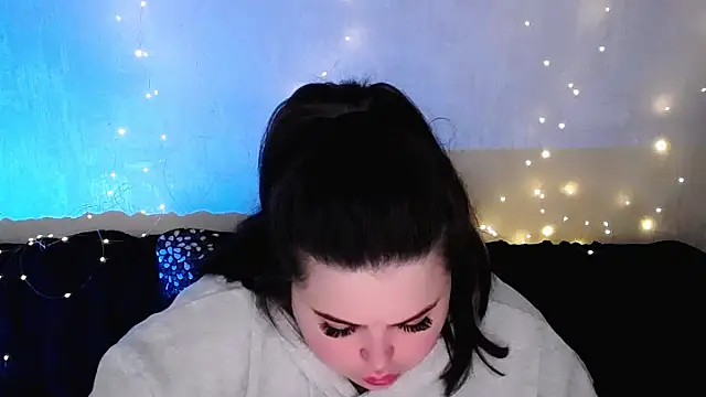 Emily Mo online show from March 7, 7:37 am