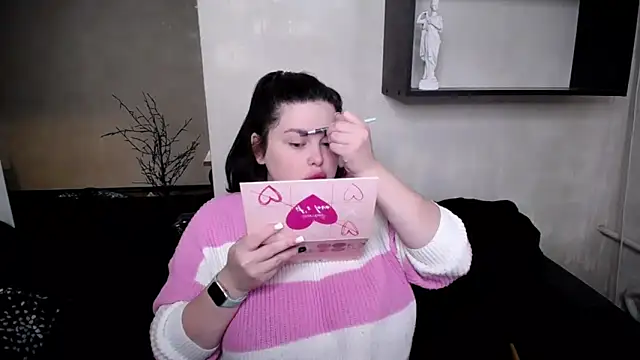 Emily Mo online show from November 7, 6:52 am