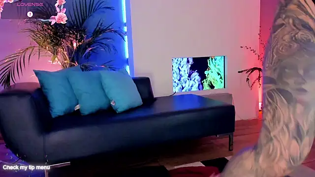 Megan inked online show from September 19, 2:54 am