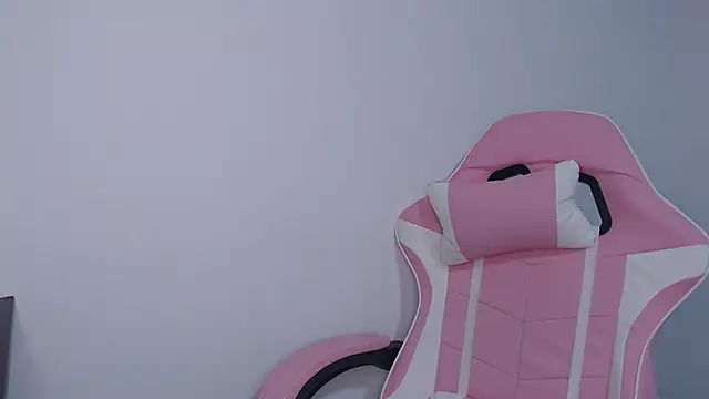 angel girl0610 online show from November 24, 10:01 pm