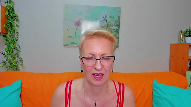 iamyourdream89 online show from March 18, 4:23 pm