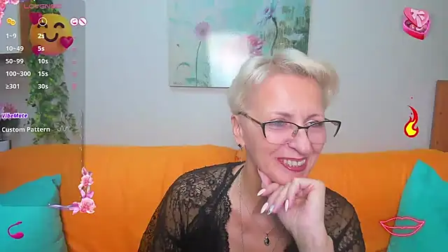 iamyourdream89 online show from October 3, 2:00 pm