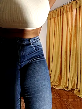 Amber Etan online show from March 30, 2:05 pm