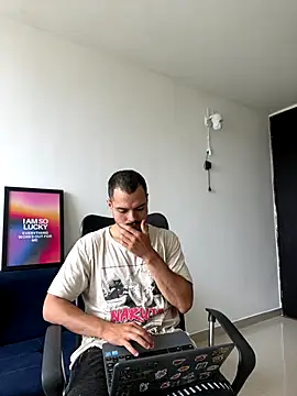 yourfavoritesbj online show from September 18, 3:32 pm