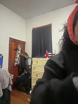 kimmiakiss22 online show from February 6, 8:01 pm