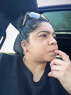 kimmiakiss22 online show from April 16, 8:41 pm