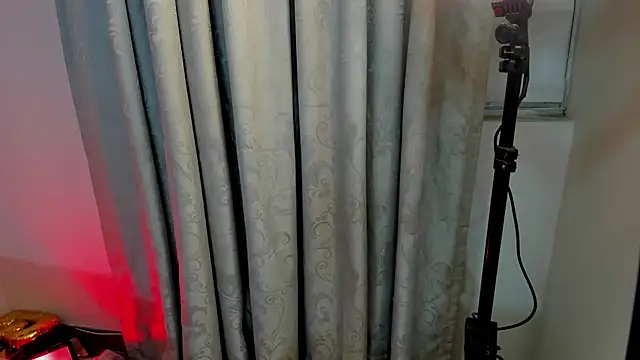 xhinata hyugax online show from September 20, 12:21 am