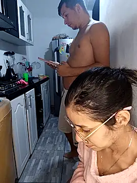 kingofqueenxxx online show from February 28, 1:05 am