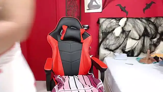 Rebecca Milf online show from November 1, 12:53 pm