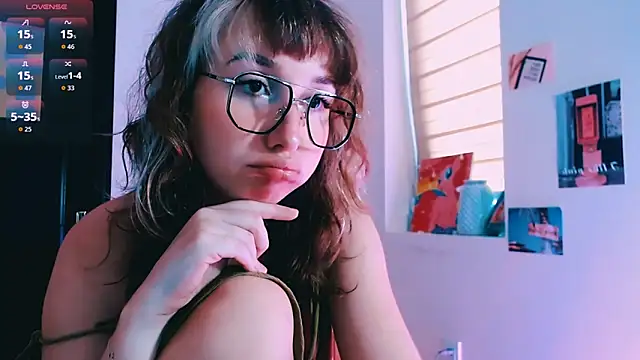 Cosmo Riri online show from March 31, 6:13 am