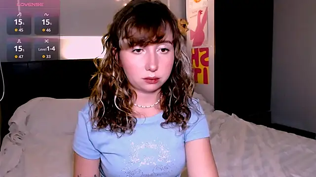 Cosmo Riri online show from October 17, 12:30 pm