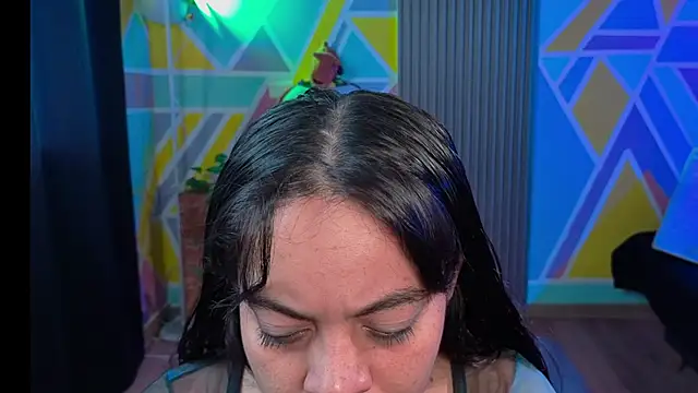 Cuttiealice online show from September 29, 12:32 pm