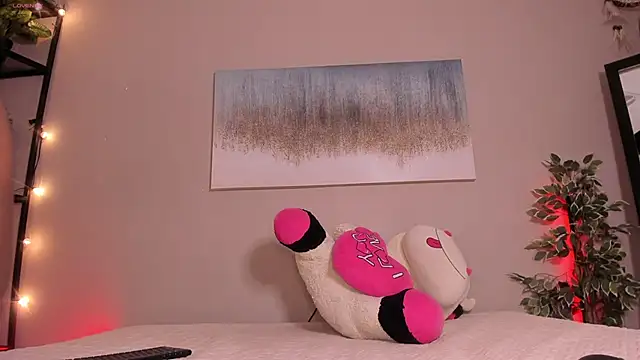 peachbrii online show from November 1, 1:48 pm