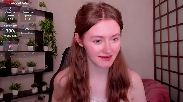 KateCuddle online show from April 8, 5:20 am