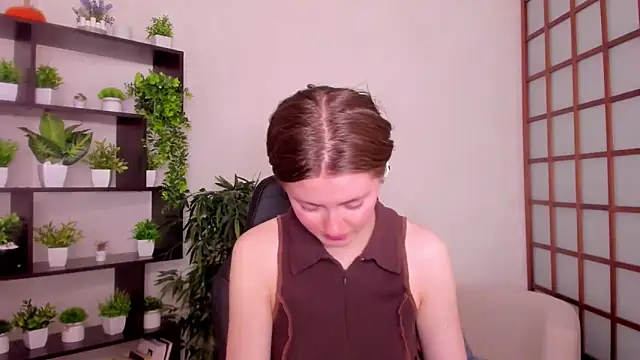 KateCuddle online show from October 16, 2:36 am