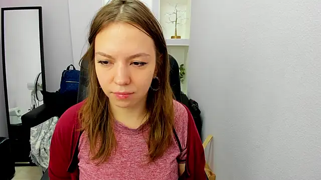 Persephoni online show from April 9, 9:59 am