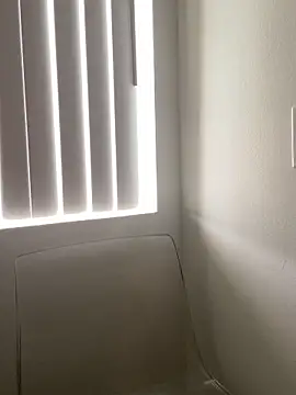 LeaGambit   online show from September 24, 4:50 pm