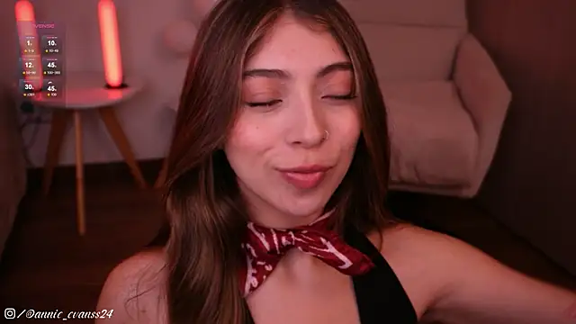 annie24 evans online show from October 31, 11:42 pm