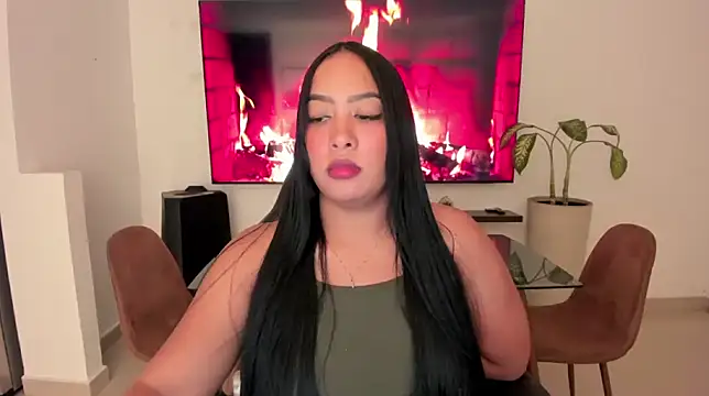 brunetenikole02 online show from February 13, 2:02 am