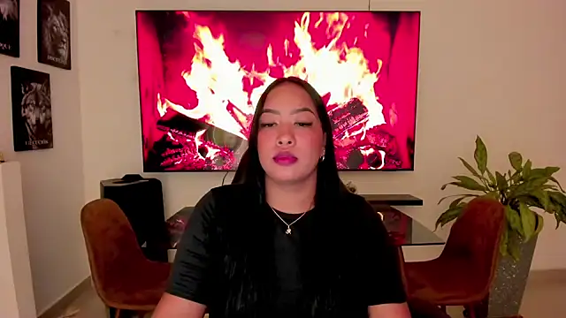 brunetenikole02 online show from October 18, 2:25 am