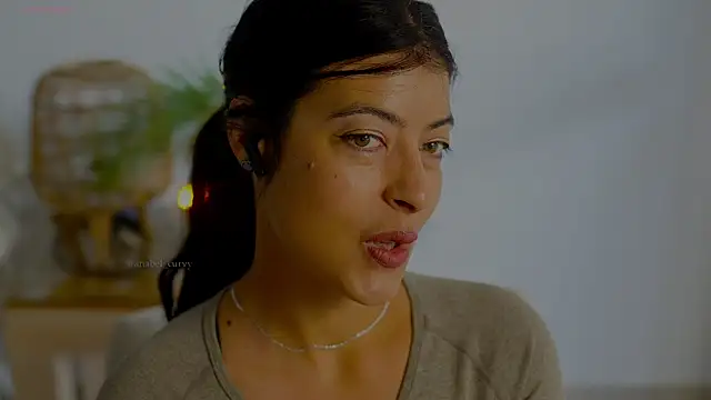 anabelcurvy online show from April 6, 8:26 am