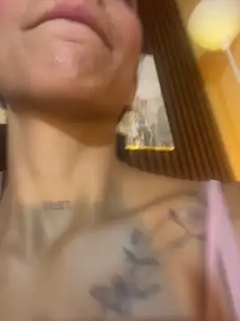 LauraAristizabal online show from April 1, 12:50 pm