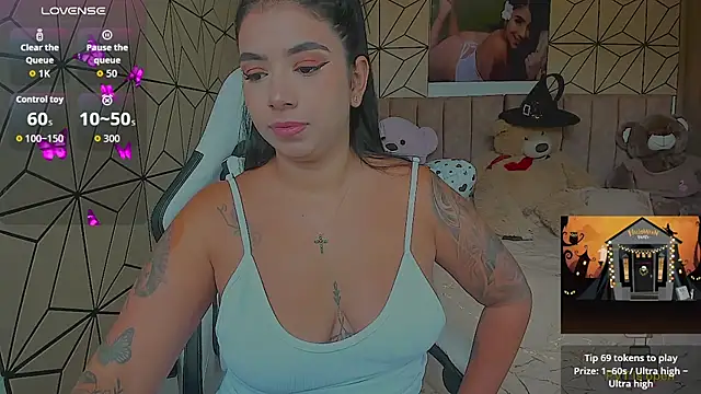 vane lopez  online show from October 18, 6:21 pm