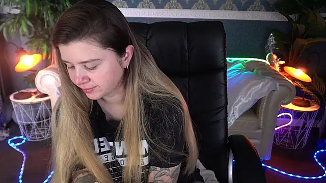 AmellyMilly online show from March 1, 8:19 pm