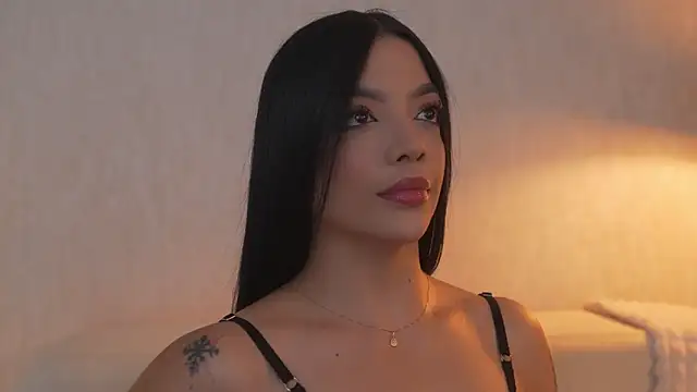 sarah hiill online show from February 27, 11:59 pm