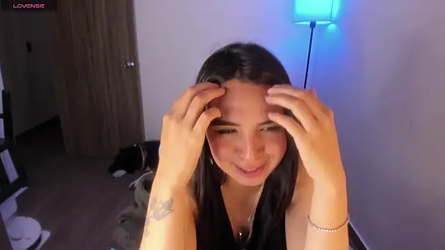 Emily Nicole online show from January 9, 12:26 am