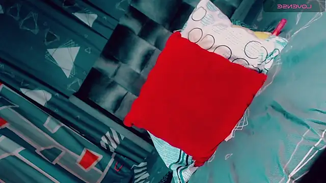 CharlotteBigCock online show from April 23, 2:19 pm