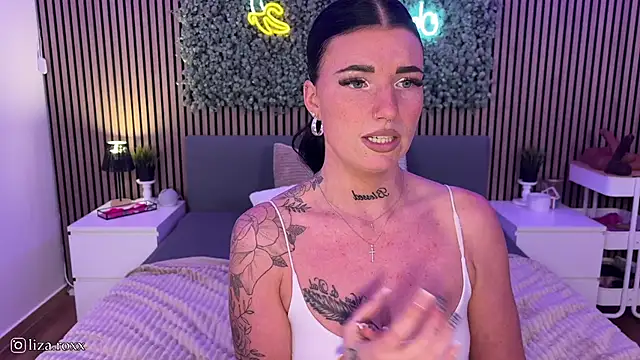 LizaRoxx online show from October 3, 7:41 pm